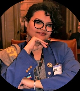 Dominicana recién graduada Universidad Hostos en El Bronx contempla instalar funeraria