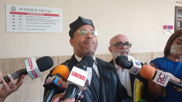 Ángel Martínez interpone recursos de Amparo por vulneracion de derechos