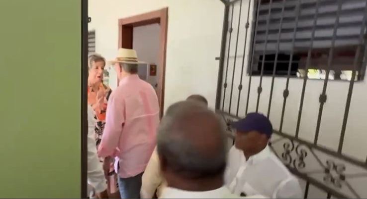 “ Bournigal Recibe a Hipólito Mejía: Amistad Sobre Partidos, Pero Llama a la Paciencia y al Respeto de Roles»