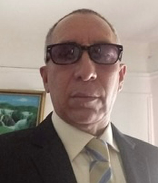 Entre Versos y Párrafos