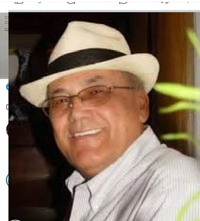 JOSE Bujosa Mieses (CHINO), responde a Percia Cuevas de la Rosa, quién lo desafío a sacar se titulo de licenciado en Ciencias de la Comunicación Social.