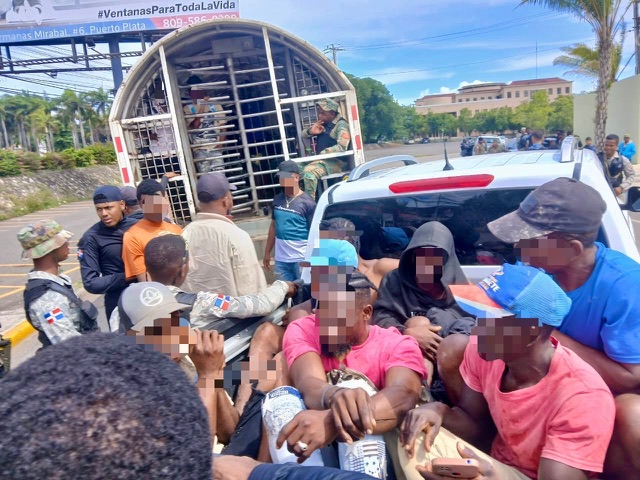 DGM repatría 1,677 inmigrantes indocumentados y junto a fuerzas de seguridad detienen otros 1,497