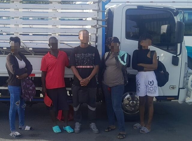 DGM apresa chofer trasladaba indocumentados