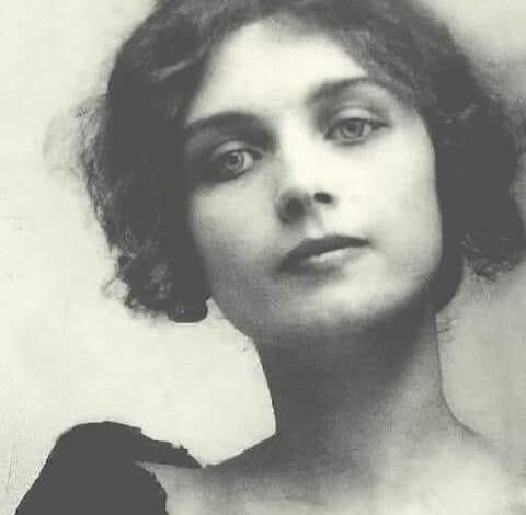 “He nacido en un siglo equivocado y una sociedad podrida”