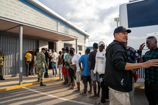 DGM reporta más de 1,000 detenciones y 600 deportaciones pasado domingo