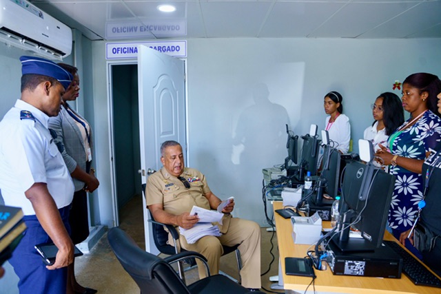 Lee Ballester coordina acciones para incrementar operaciones de control migratorio en la zona Este