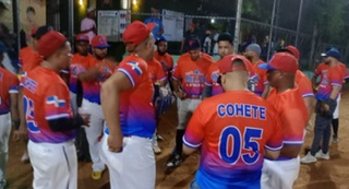 Un partido muerte súbita entre Adovenprofar-A y Mello para decidir campeón Júnior Superior del softbol del DN