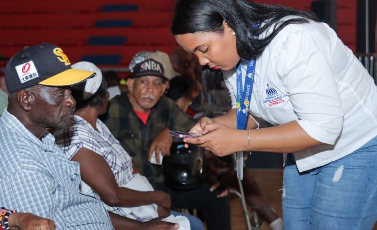 Dirección de Desarrollo Social impacta a más de 830 mil personas con la Ruta de Superación de la Pobreza