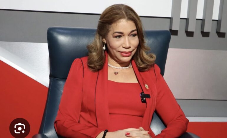 Dra.Silvia García productora/conductora de TV invita, a conversatorio