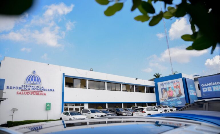 Ministerio de Salud recomienda hidratarse y evitar exposición directa al sol por las altas temperaturas