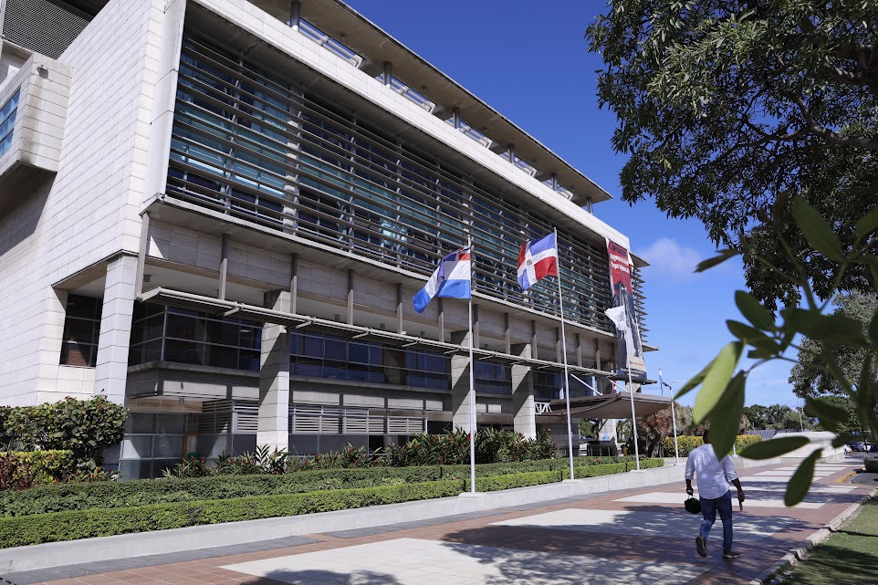 El Ministerio Público pone en marcha, junto a la DNCD, un amplio operativo contra una estructura de narcotráfico y lavado de activos