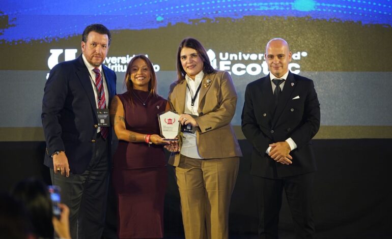 Innovatec entrega el Premio “Ranking Educativo Innovatec 2025 — Excelencia Educativa e Innovadora” a la Universidad del Caribe en RD