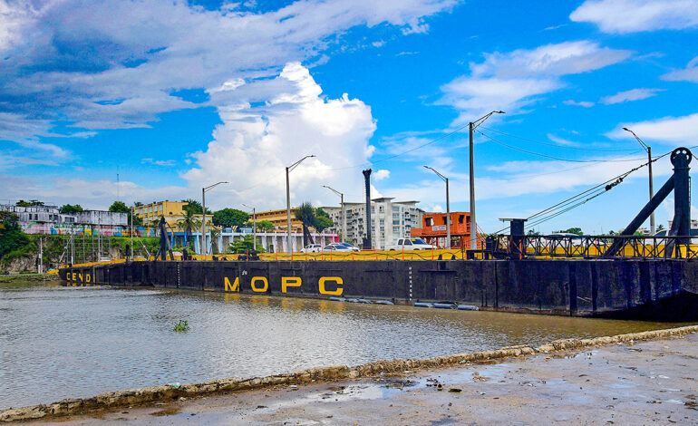Puente Flotante cerrará por dos horas para paso de embarcación este sábado