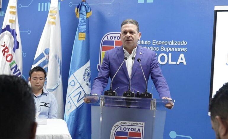 Proindustria entrega maquinarias al Instituto Politécnico Loyola para impulsar status industriales en RD