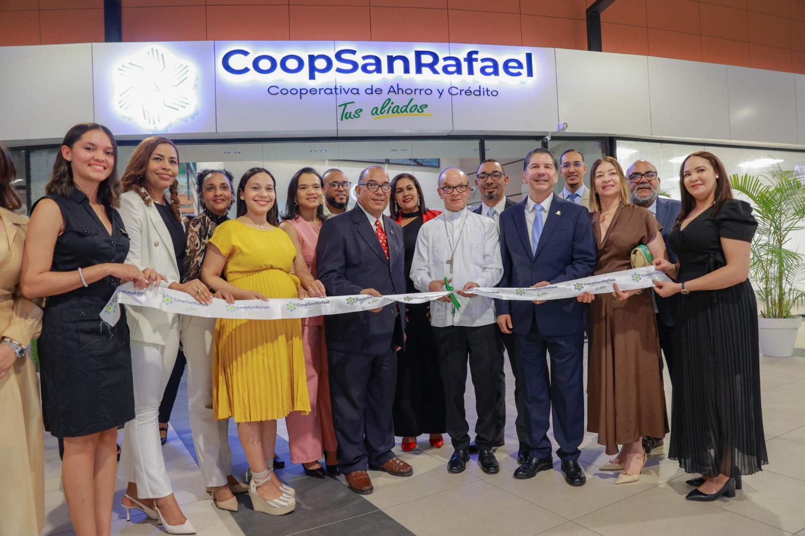 Cooperativa San Rafael apertura nueva sucursal en Jumbo San Francisco de Macorís