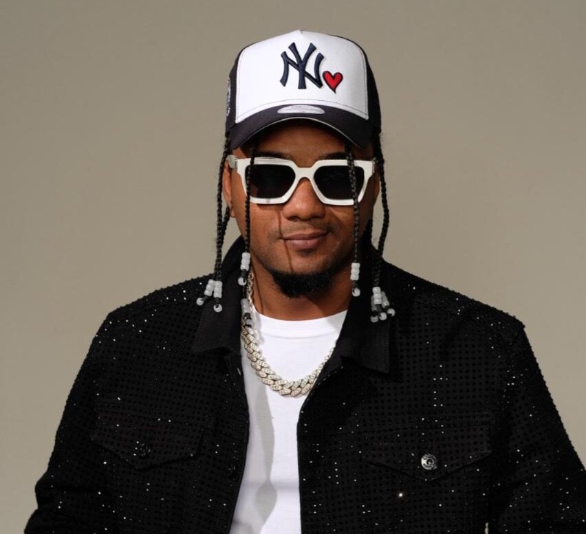 *El intérprete Young Pilot arrasa con su nuevo hit “Fiesta tras fiesta” en Spotify y YouTube*