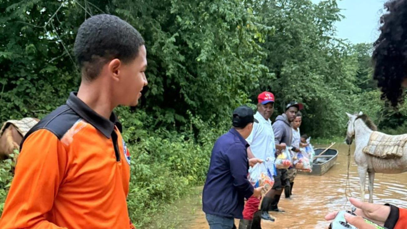 Dirección de Asistencia Social y Alimentación Comunitaria realiza operativo de entrega de kits de raciones crudas y cocidas en el Distrito Nacional