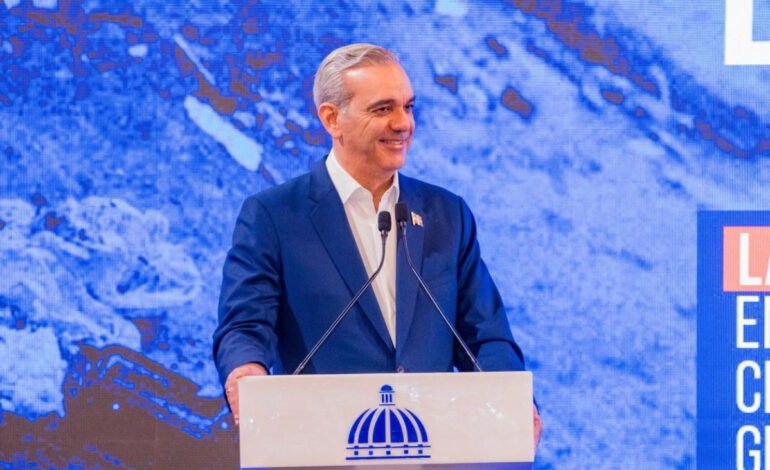 Presidente Abinader destaca saneamiento de cañadas salva vidas