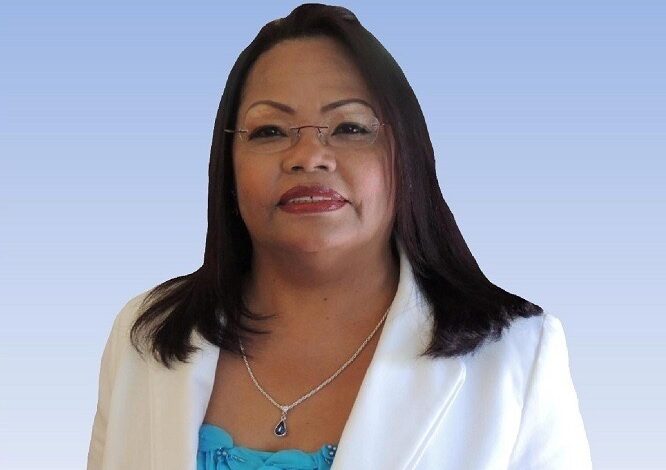 Exdiputada Iris Familia llama a tomar conciencia sobre el manejo de la basura