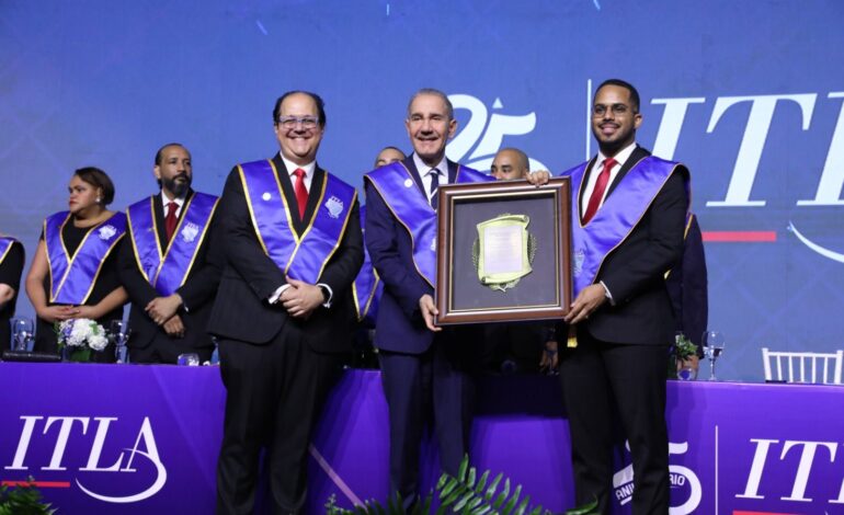 Doctor Franklin García Fermín expresa su agradecimiento al ITLA por reconocimiento a su labor en favor de la educación superior