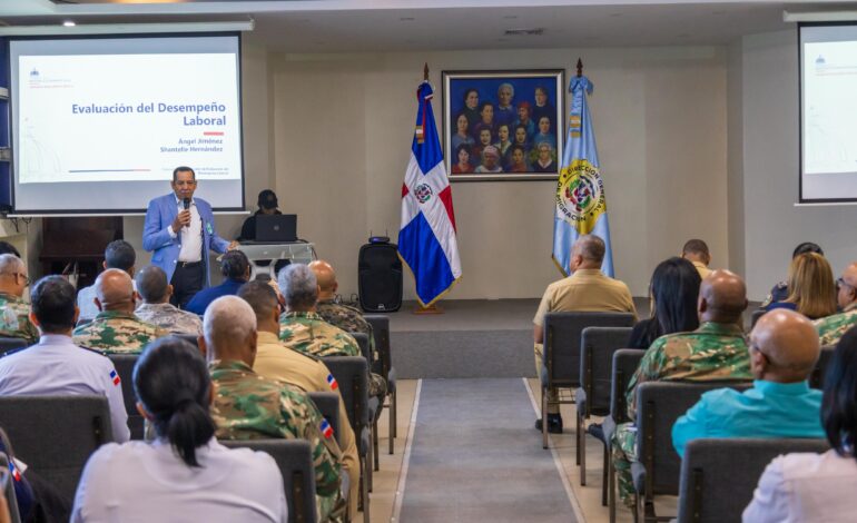 MAP imparte taller de evaluación de desempeño laboral para fortalecer la gestión organizacional de la DGM