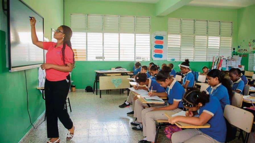 Estudiarán salud del docente dominicano ante deterioro físico-mental