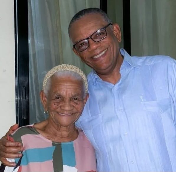 Falleció la madre de Venancio Alcántara