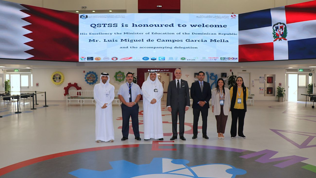 Ministro Luis Miguel De Camps expone en el WISE 12 la estrategia dominicana para transformar la inversión educativa en mejores aprendizajes