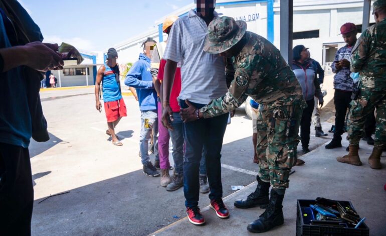 DGM refuerza operativos nocturnos para control migratorio y respaldo a la seguridad ciudadana.