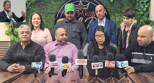 300 con Leonel» en NY llama dominicanos asistir a la marcha FP próximo día 30