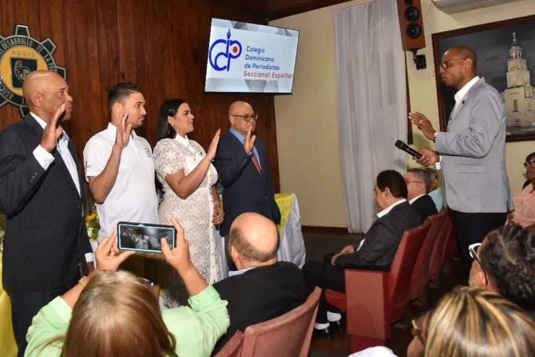 Presidente CDP juramenta directiva