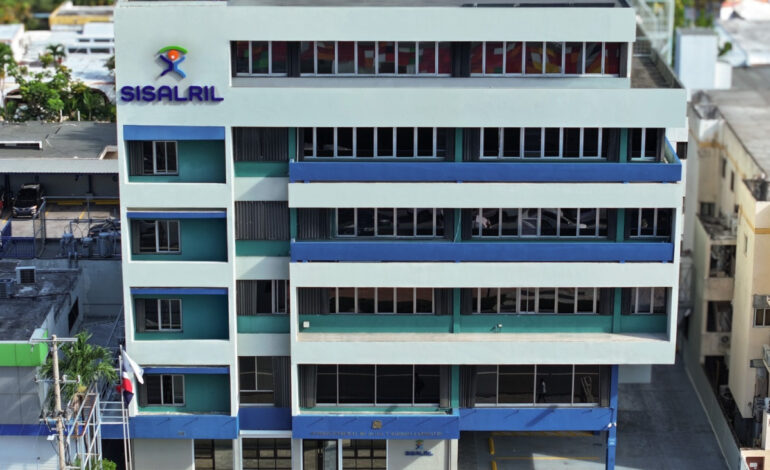 Sisalril avanza propuestas para fortalecer la cobertura de medicamentos de alto costo en el Seguro Familiar de Salud