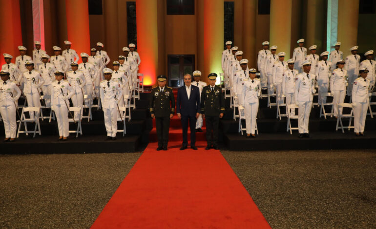 Presidente Abinader preside la graduación de la 64. ª Promoción de Oficiales del Ejército
