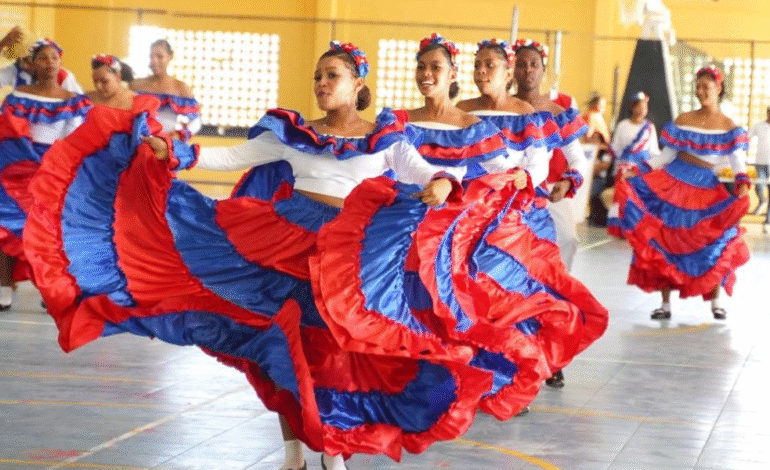 Ministerio de Educación inaugura “Deporte con Valores 2025” en Bayaguana, Monte Plata
