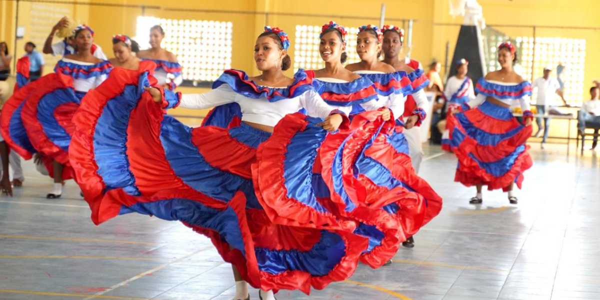 Ministerio de Educación inaugura “Deporte con Valores 2025” en Bayaguana, Monte Plata