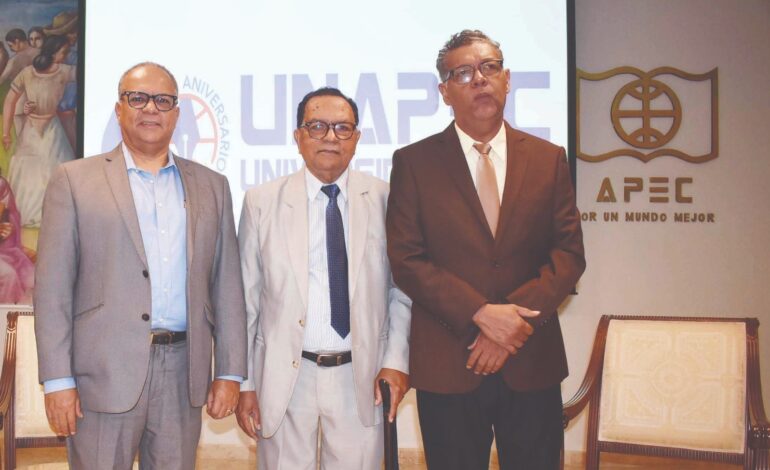 APEC : dedica “Encuentro con el autor” al análisis de libro de cuentos “Conciencia peregrina”de la autoría de Rafael Peralta Romero: