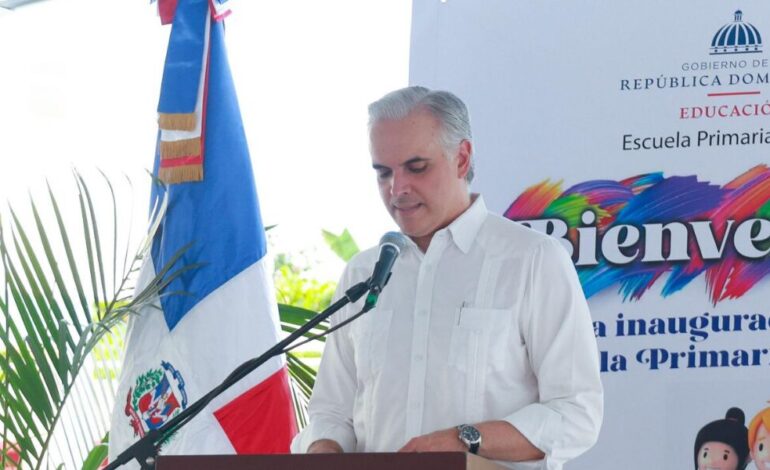 Ministerio de Educación entrega centro educativo en el Factor Nagua