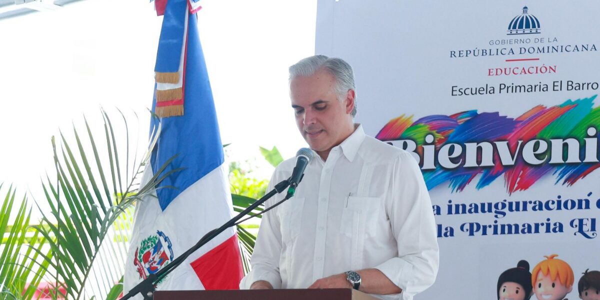 Ministerio de Educación entrega centro educativo en el Factor Nagua