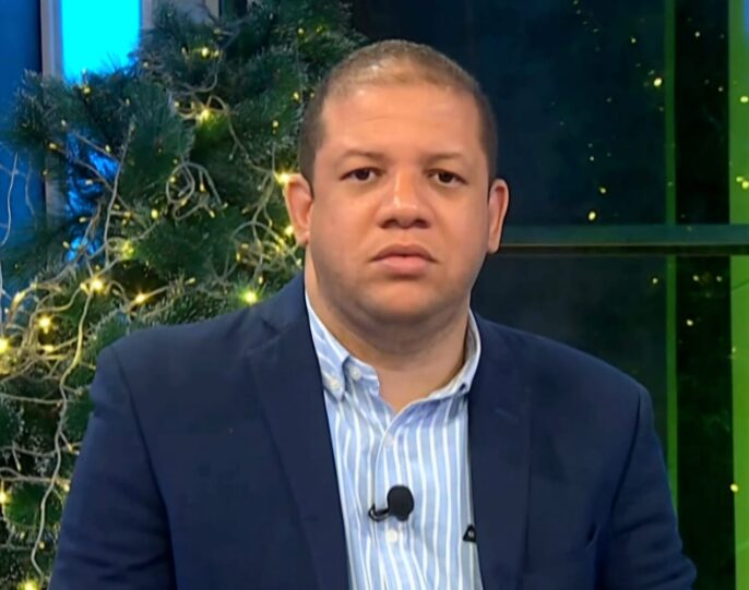 Un partido al lado del pueblo