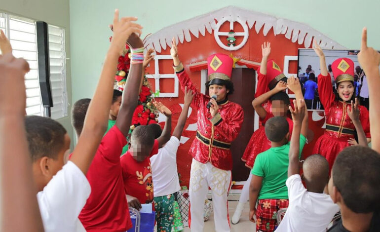 MINPRE Y Conani les celebran Navidad a niños