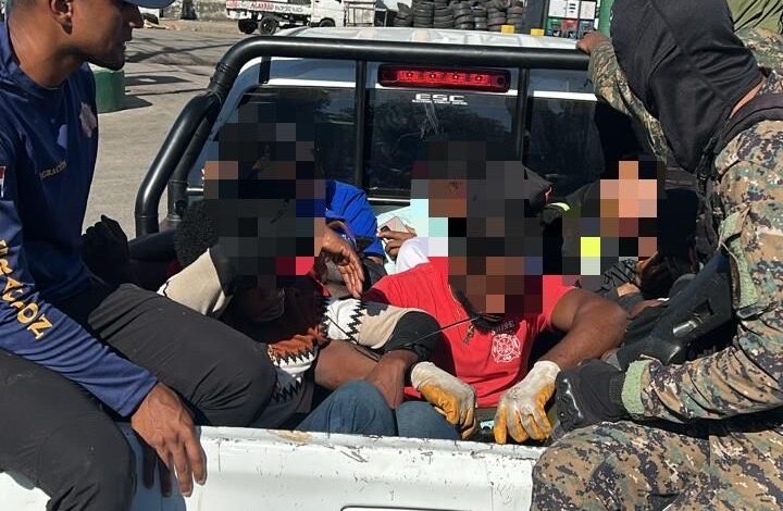 DGM informa que el fin de semana fueron detenidos 3,165 extranjeros indocumentados y deportados 3,10