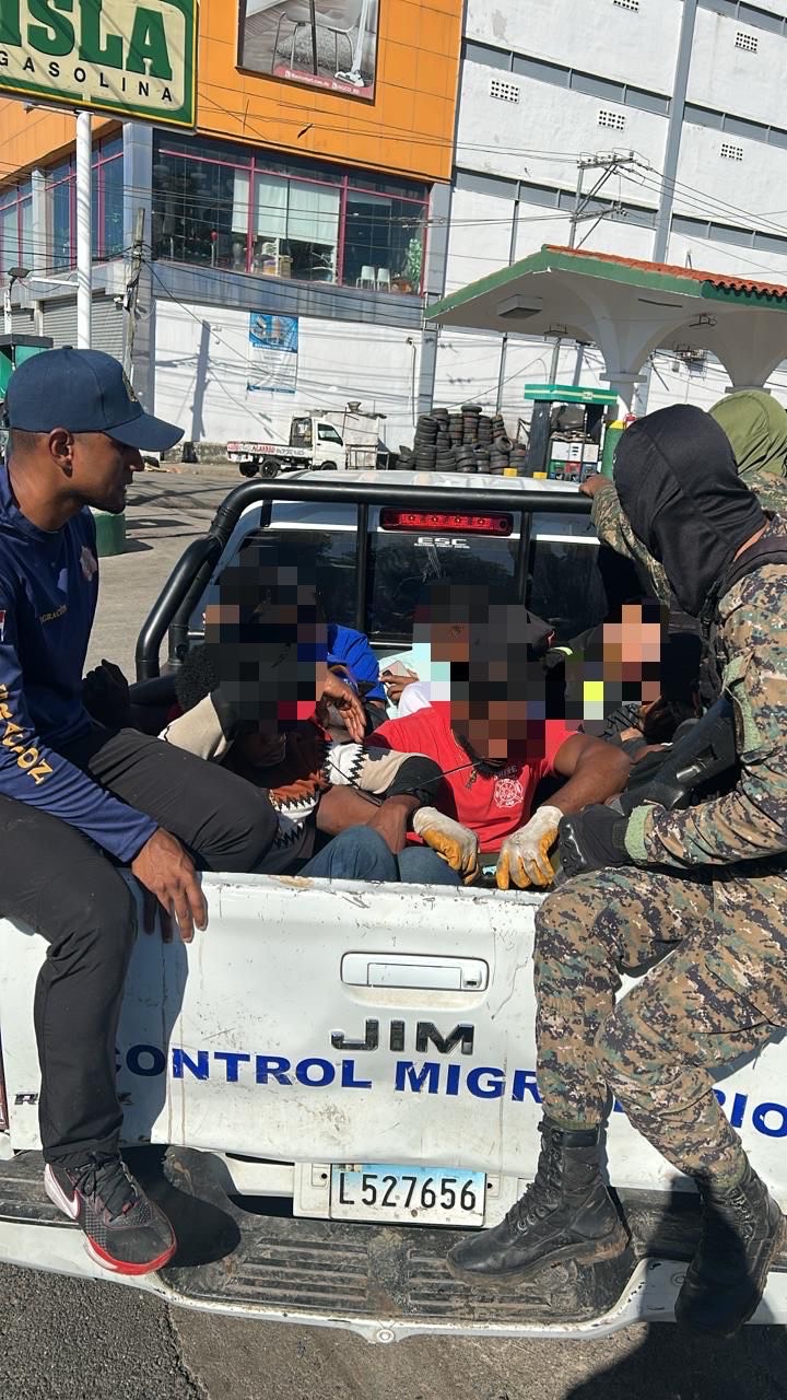 DGM informa que el fin de semana fueron detenidos 3,165 extranjeros indocumentados y deportados 3,10