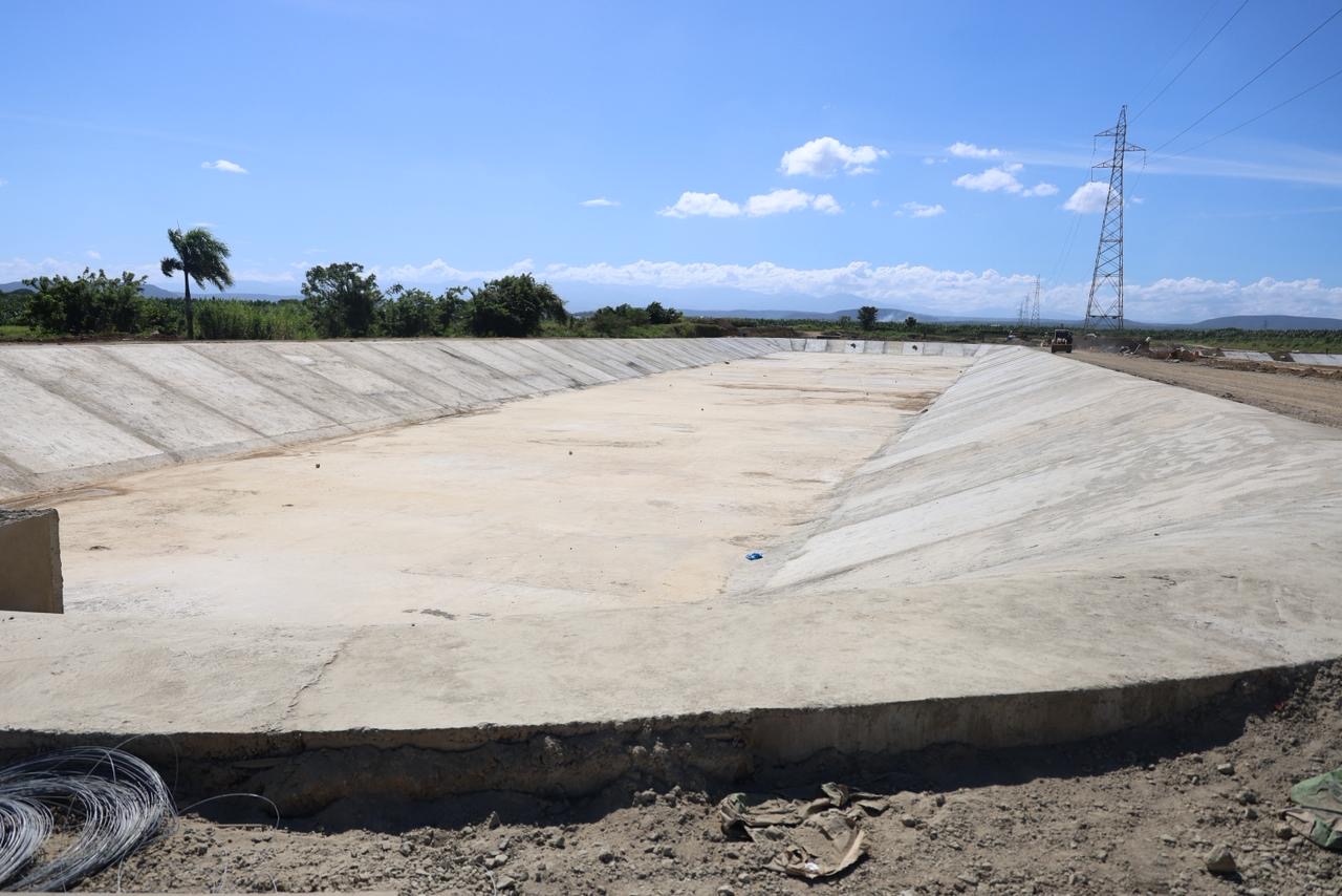 Wellington Arnaud afirma trabajos de alcantarillado sanitario en Mao, provincia Valverde, avanzan en más de un 70 por ciento