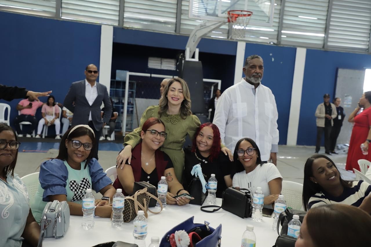 Gobierno entrega Bono Navideño a más de 1 millón 400 mil personas beneficiarias de Supérate