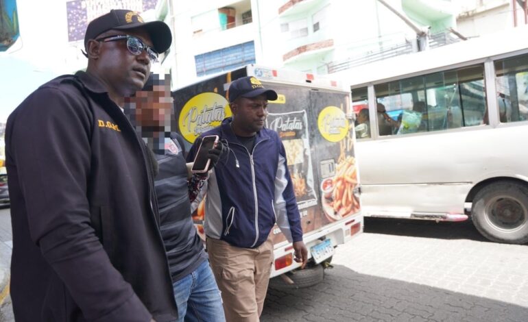 Doble sueldo activa economía durante fin de semana: DGM, FF.AA. y PN detienen en conjunto 2,350 y deportan 2,226 de jueves a sábado