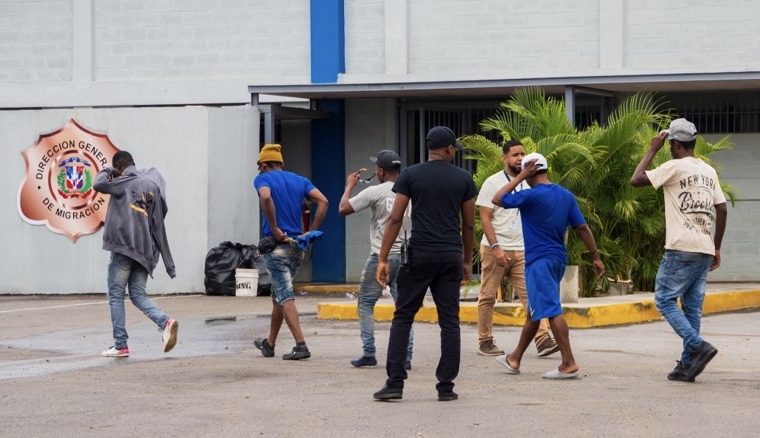 DGM detiene a 981 extranjeros irregulares y deporta a 1,363