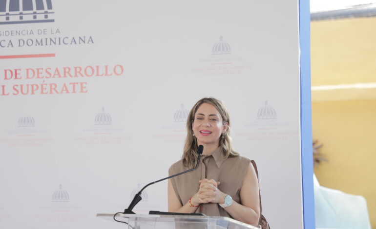 Gloria Reyes afirma que para 2026 están creadas las condiciones  para ampliar el servicio de las MIPYMES