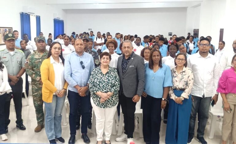 MESCYT impulsa oportunidades académicas y productivas en la provincia El Seybo a través de una jornada integral de orientación