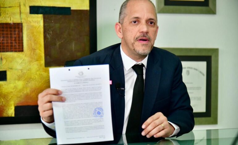 Jurista Dionisio Ortiz Acosta afirma que proceso disciplinario contra abogados de María Amelia Hazoury obedece a faltas éticas graves y no a “persecución”