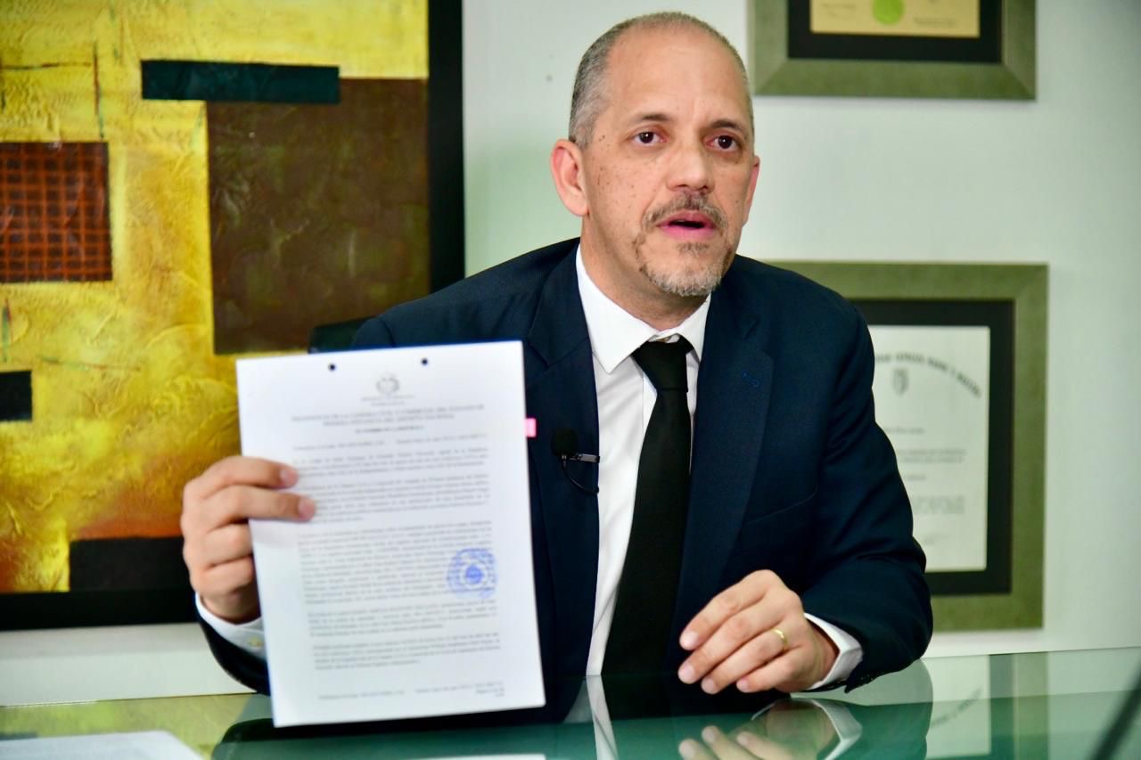 Jurista Dionisio Ortiz Acosta afirma que proceso disciplinario contra abogados de María Amelia Hazoury obedece a faltas éticas graves y no a “persecución”